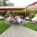 Hotel Le Resinier Le Barp