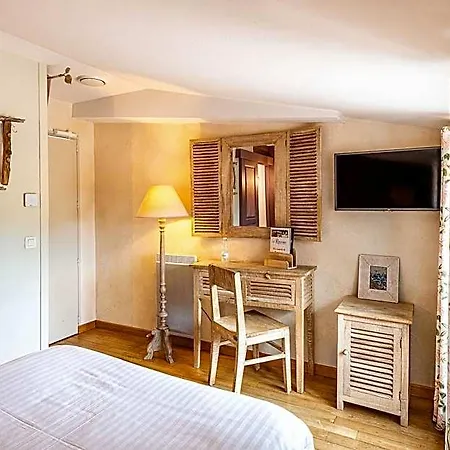 Hotel Hotel Le Resinier Le Barp